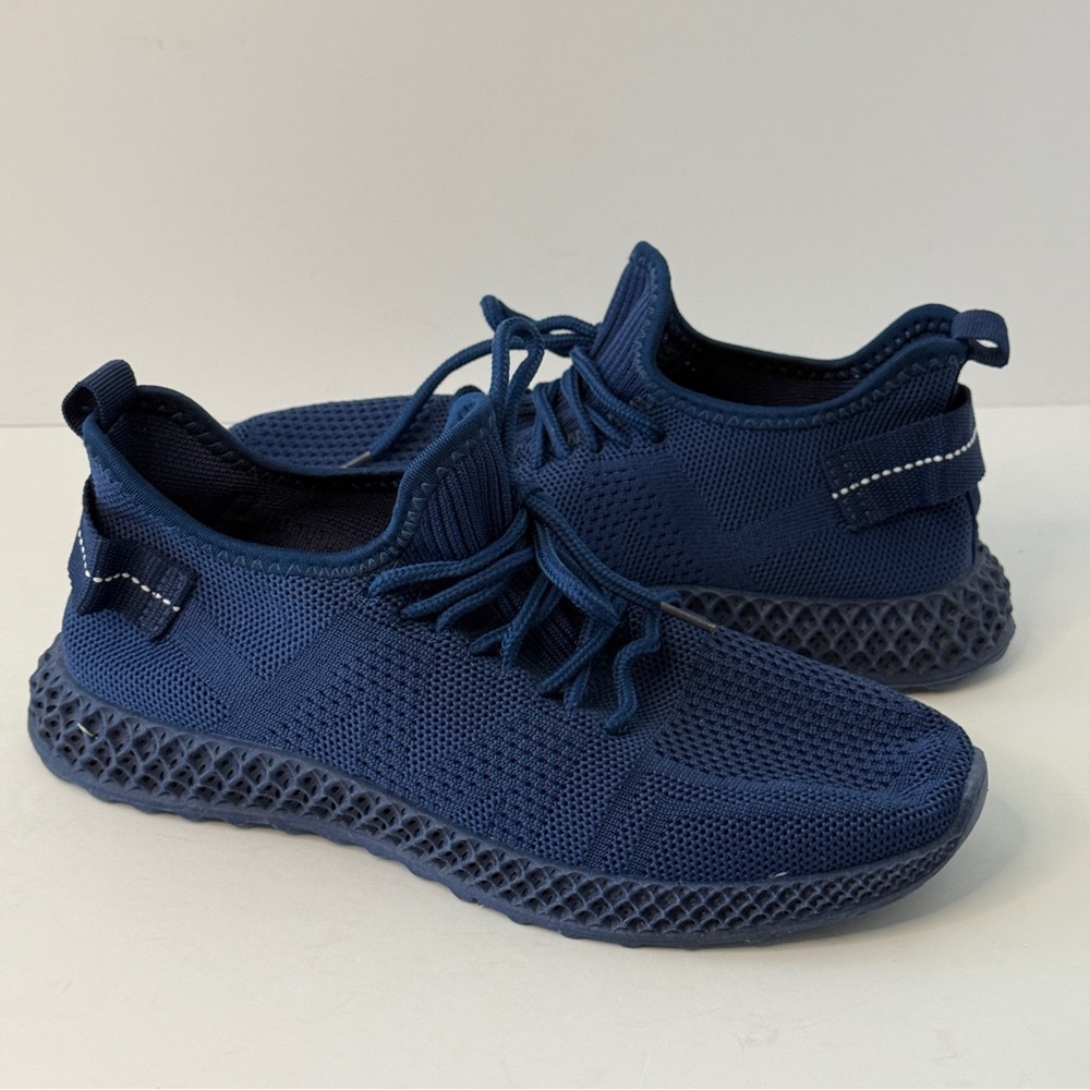 Taxi Women's Blue Mesh Low Top Lace Up Solid Sneakers Size 7.5